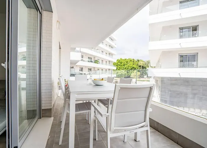 شقة Beautiful Rooftop Pool 3bed *