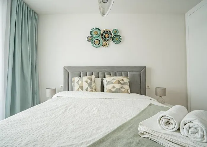 شقة Beautiful Rooftop Pool 3bed