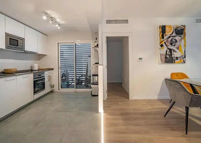 Beautiful Rooftop Pool 3bed *