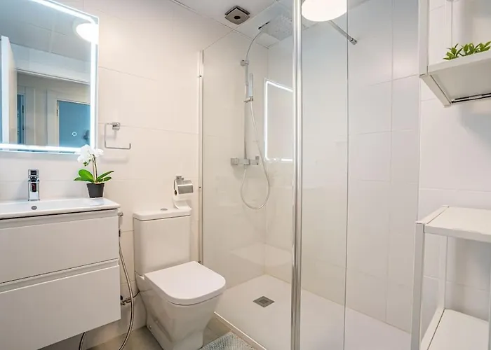 Beautiful Rooftop Pool 3bed