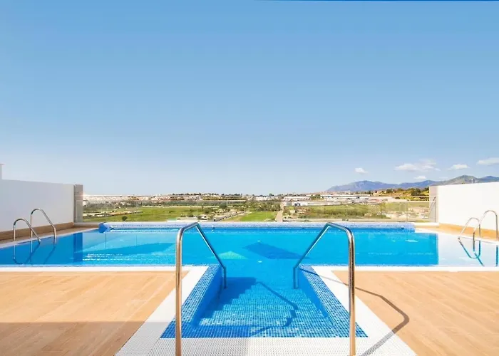 شقة Beautiful Rooftop Pool 3bed ماربيا